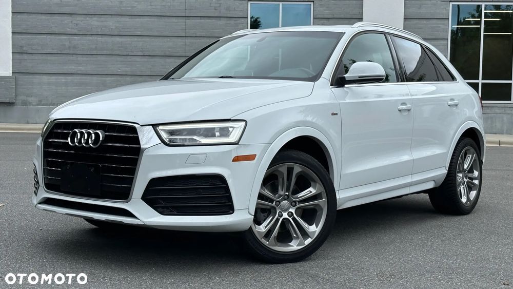 Audi Q3 2.0 TFSI Quattro S tronic design - 2