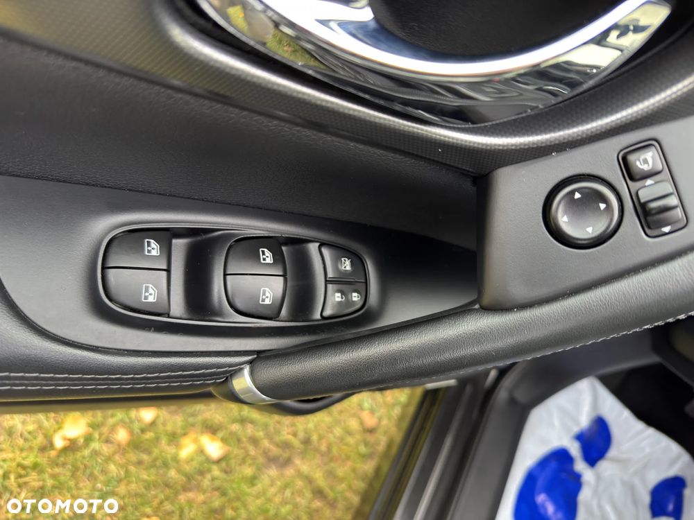 Nissan Qashqai 1.3 DIG-T MHEV Tekna - 10