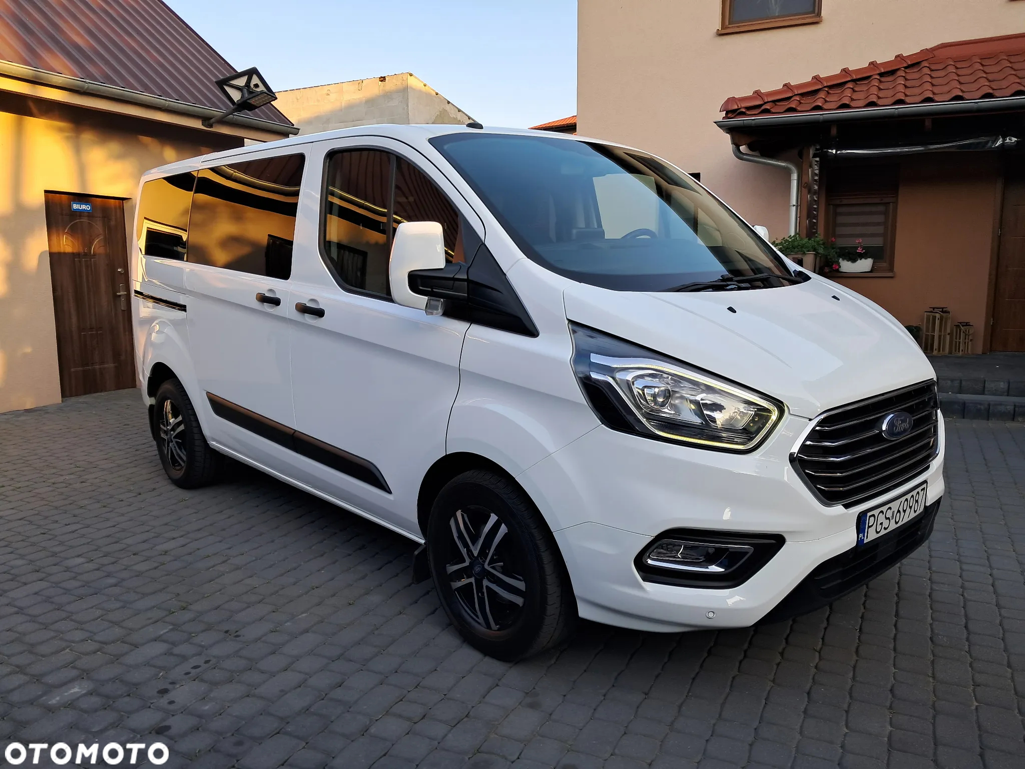 Ford Transit Custom 290 L1H1 Limited - 8