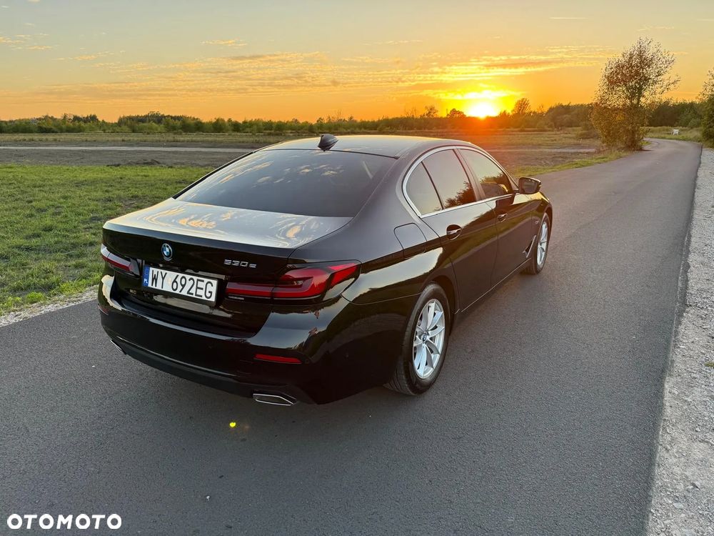 BMW Seria 5 530e - 14