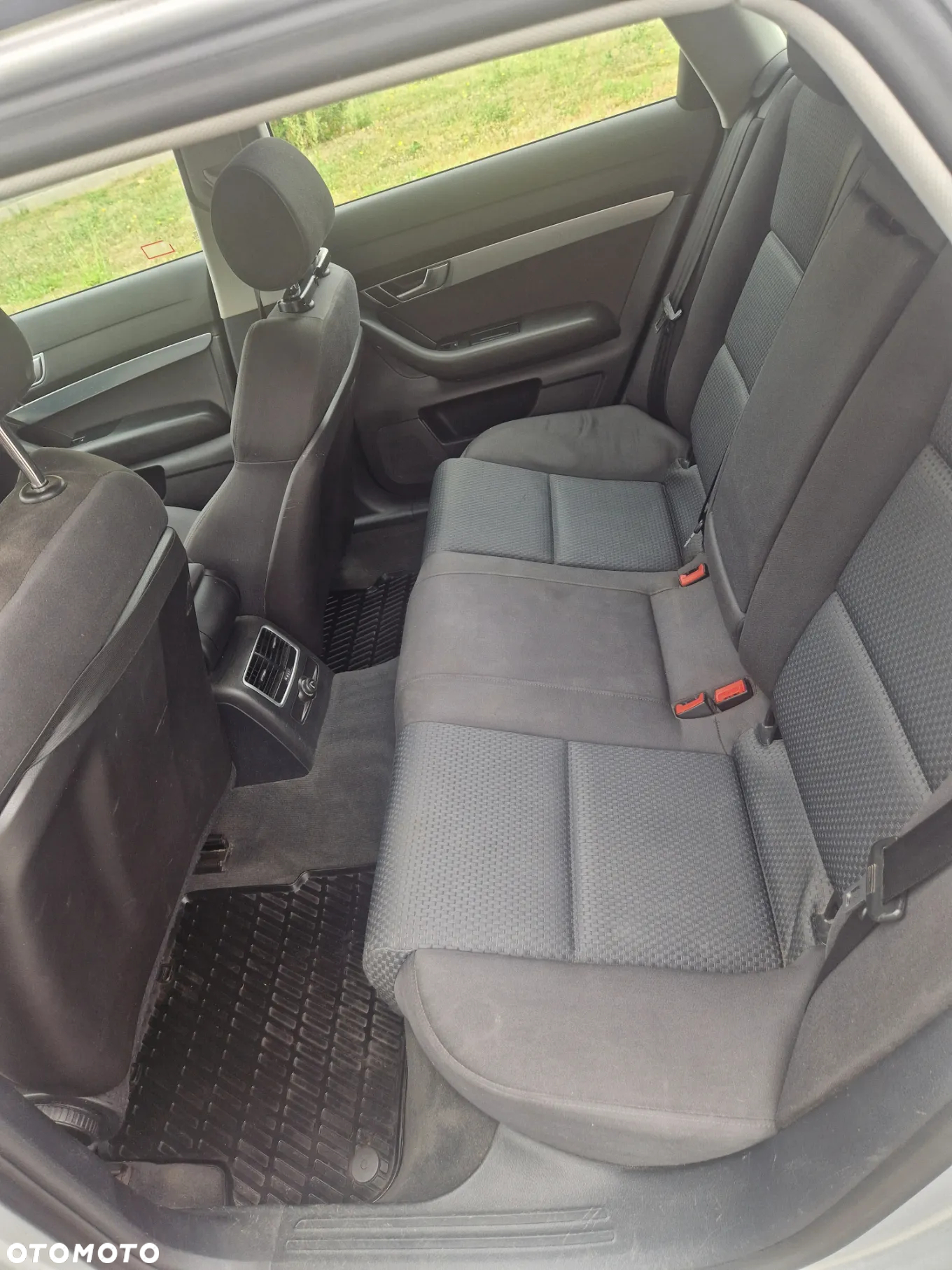 Audi A6 2.4 Quattro - 12