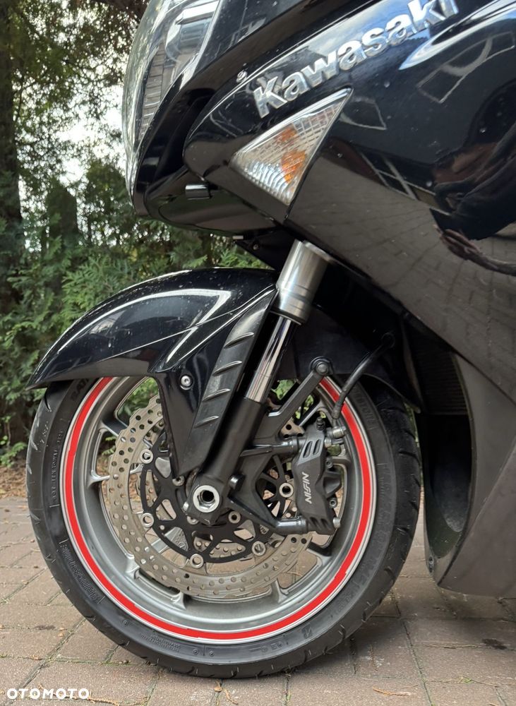 Kawasaki GTR - 11