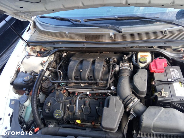Ford Taurus 3.5 Silnik 2015