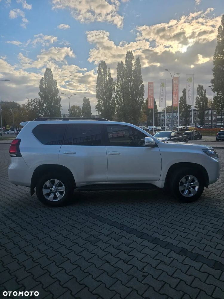 Toyota Land Cruiser LC 2.8 D-4D Prado - 1