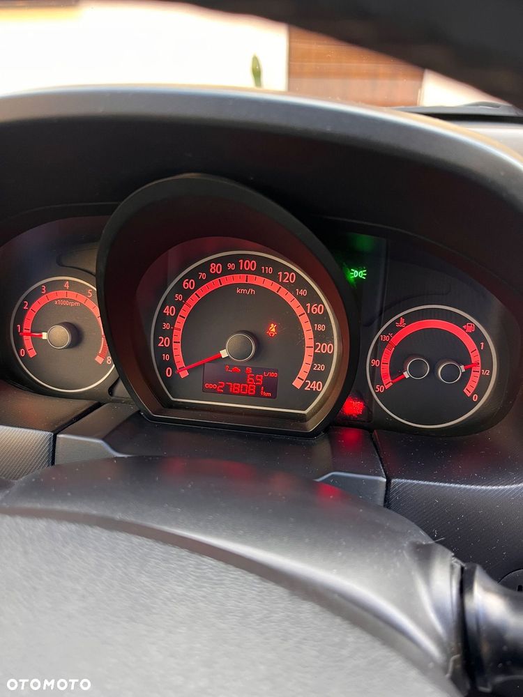 Kia Ceed 1.4 CVVT SW Dream-Team Edition - 10