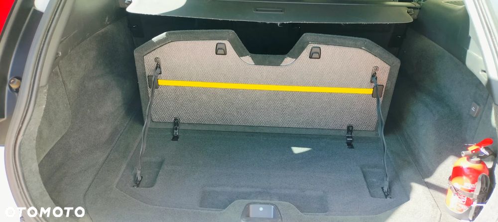 Volvo XC 60 D5 AWD Ocean Race - 22