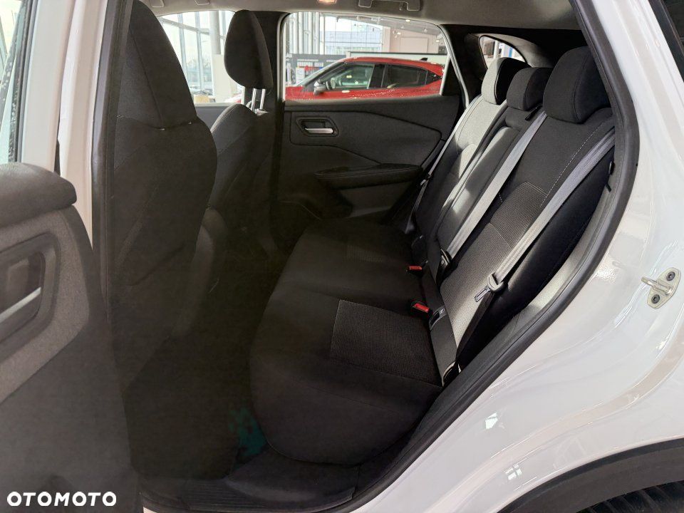 Nissan Qashqai - 11