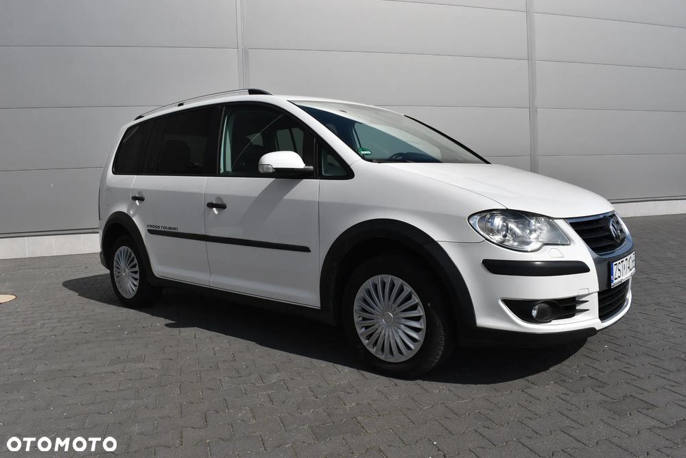 Volkswagen Touran 1.4 TSI Cross - 18