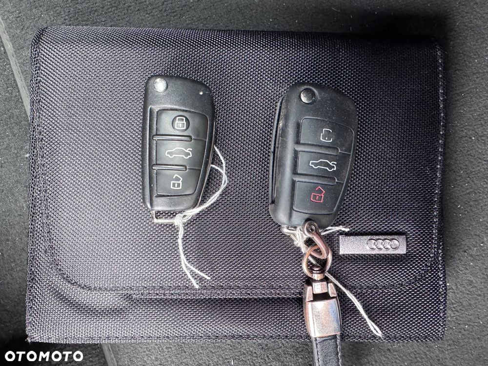 Audi A3 Sportback 2.0 TDI (clean diesel) S tronic S line Sportpaket - 9