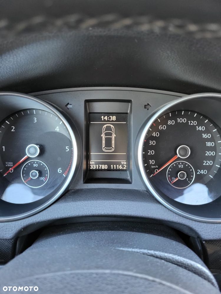 Volkswagen Golf - 8