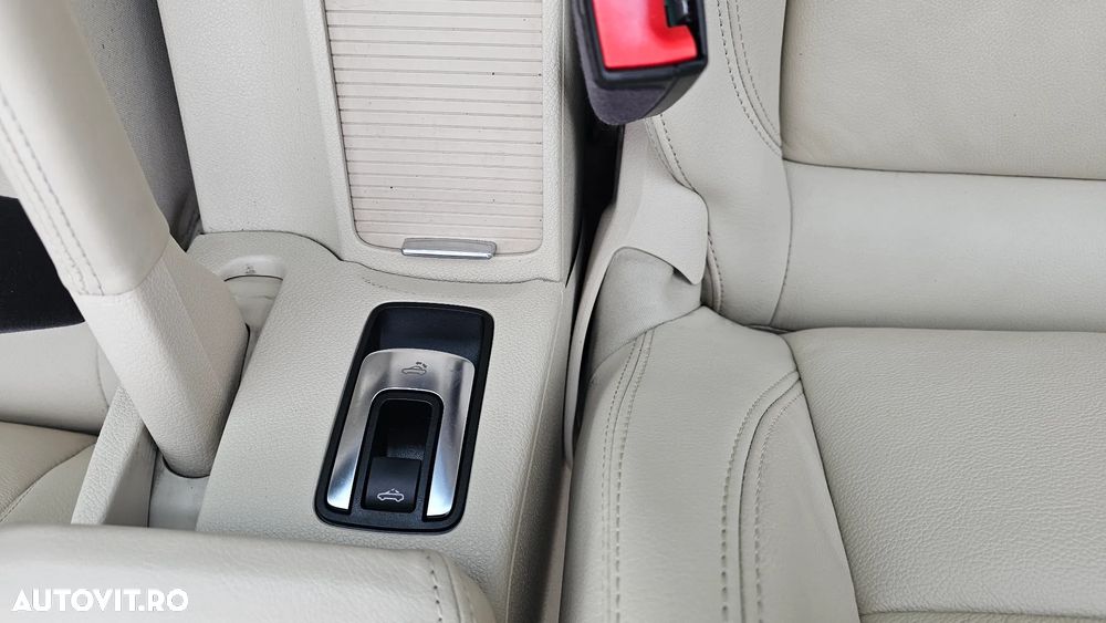 Volkswagen Eos 1.4 TSI Exclusive - 24