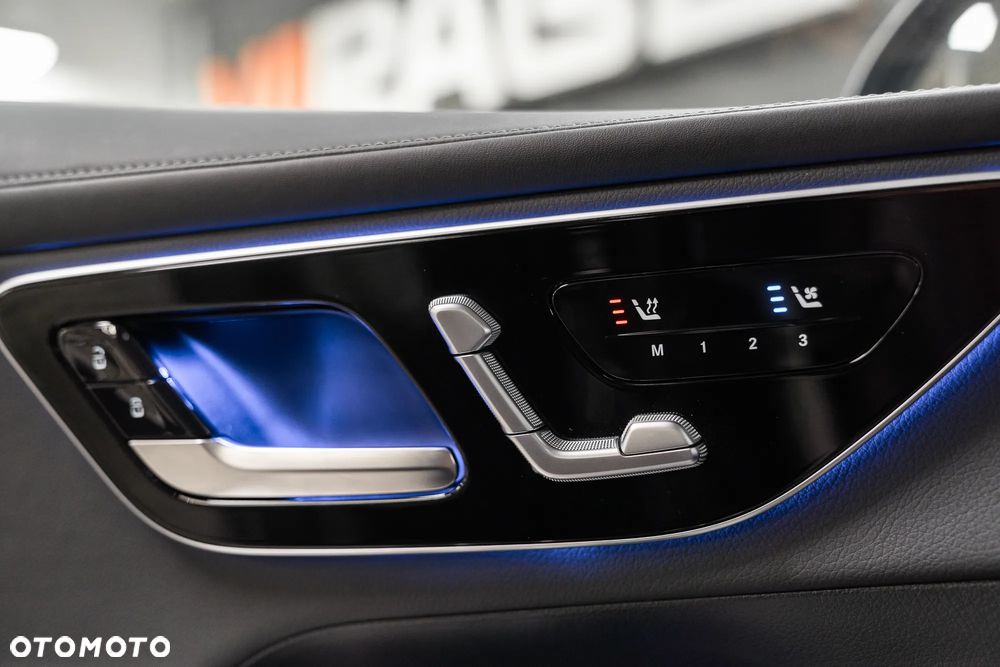 Mercedes-Benz GLC - 22