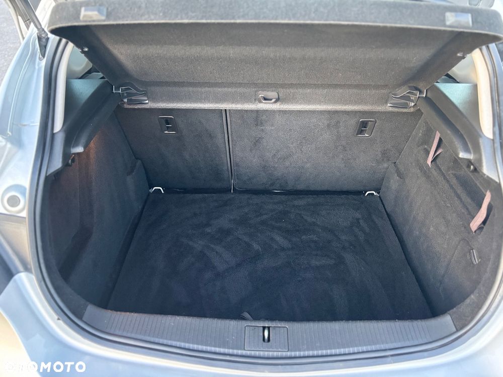 Opel Astra - 25