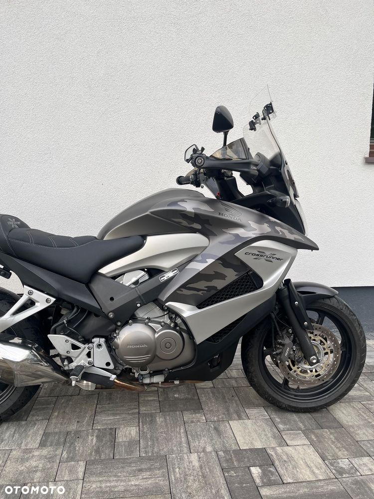 Honda VFR - 1
