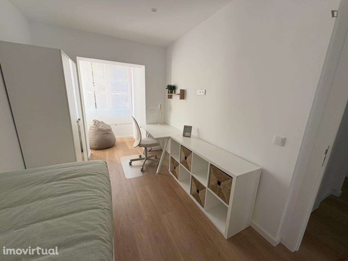 Quarto - localizado em Amadora Lisbon - Grande imagem: 2/10