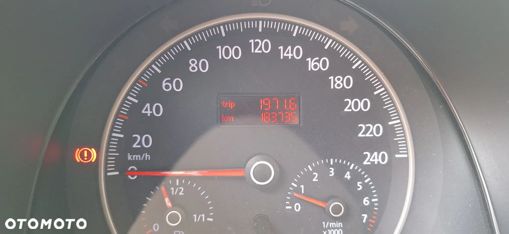 Volkswagen New Beetle - 17