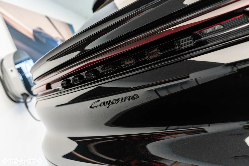 Porsche Cayenne E-Hybrid PHEV Black Edition - 41