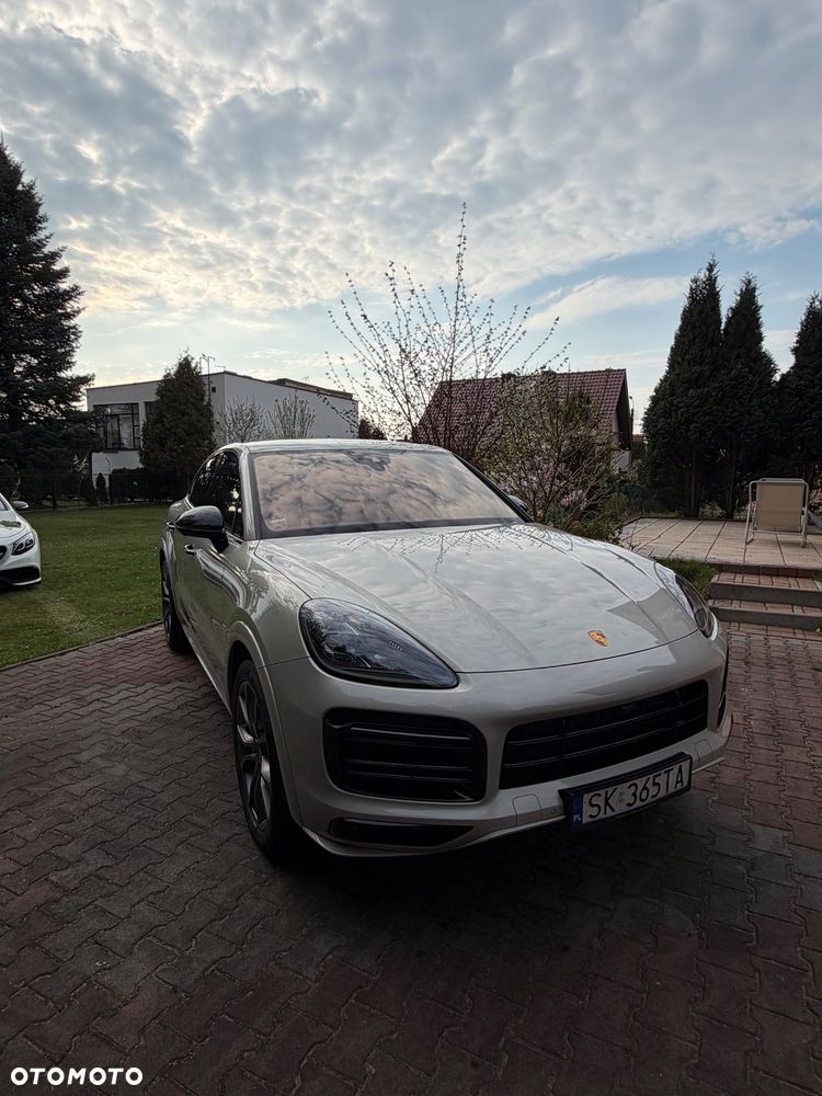 Porsche Cayenne Standard - 1