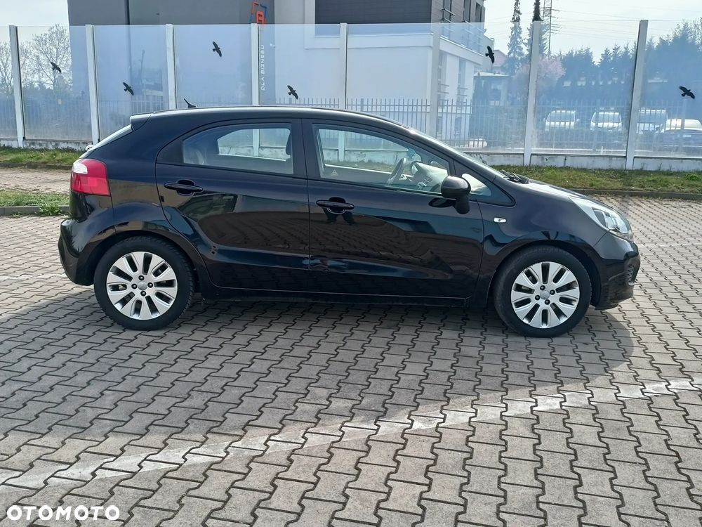 Kia Rio 1.2 Attract - 2
