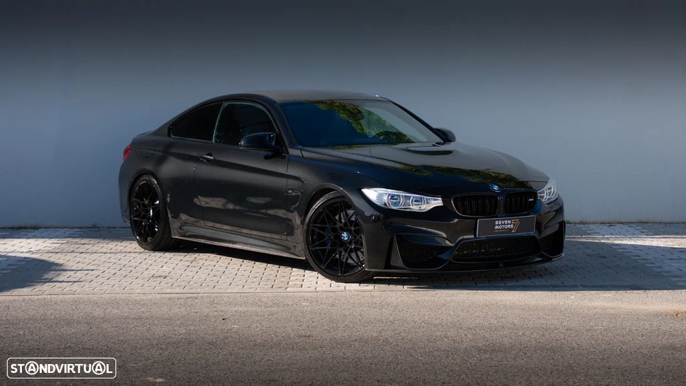 BMW M4 Coupe DKG Competition