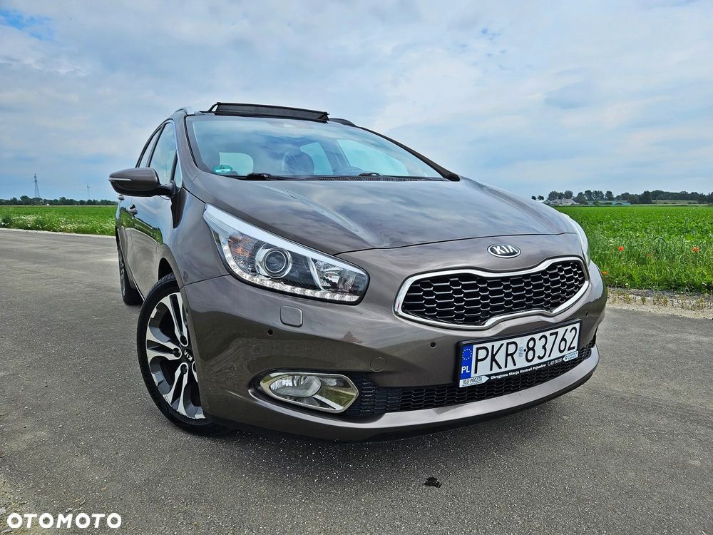 Kia Ceed 1.6 GDI DCT Platinum Edition - 37