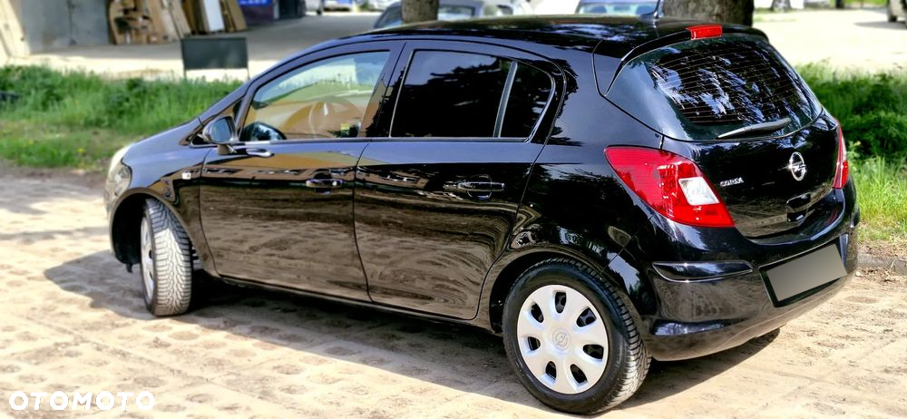 Opel Corsa 1.4 16V Color Edition - 9