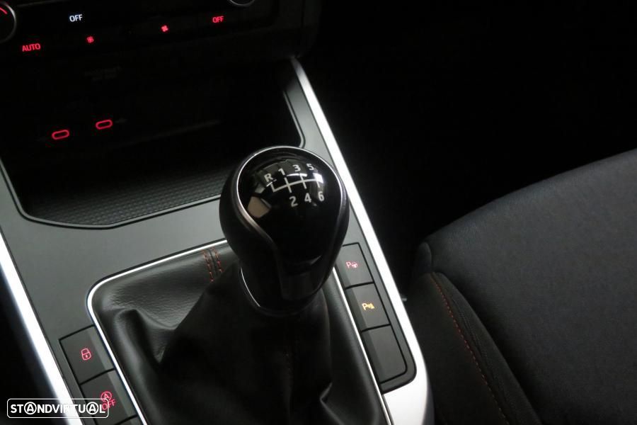 SEAT Arona 1.0 TSI FR - 23