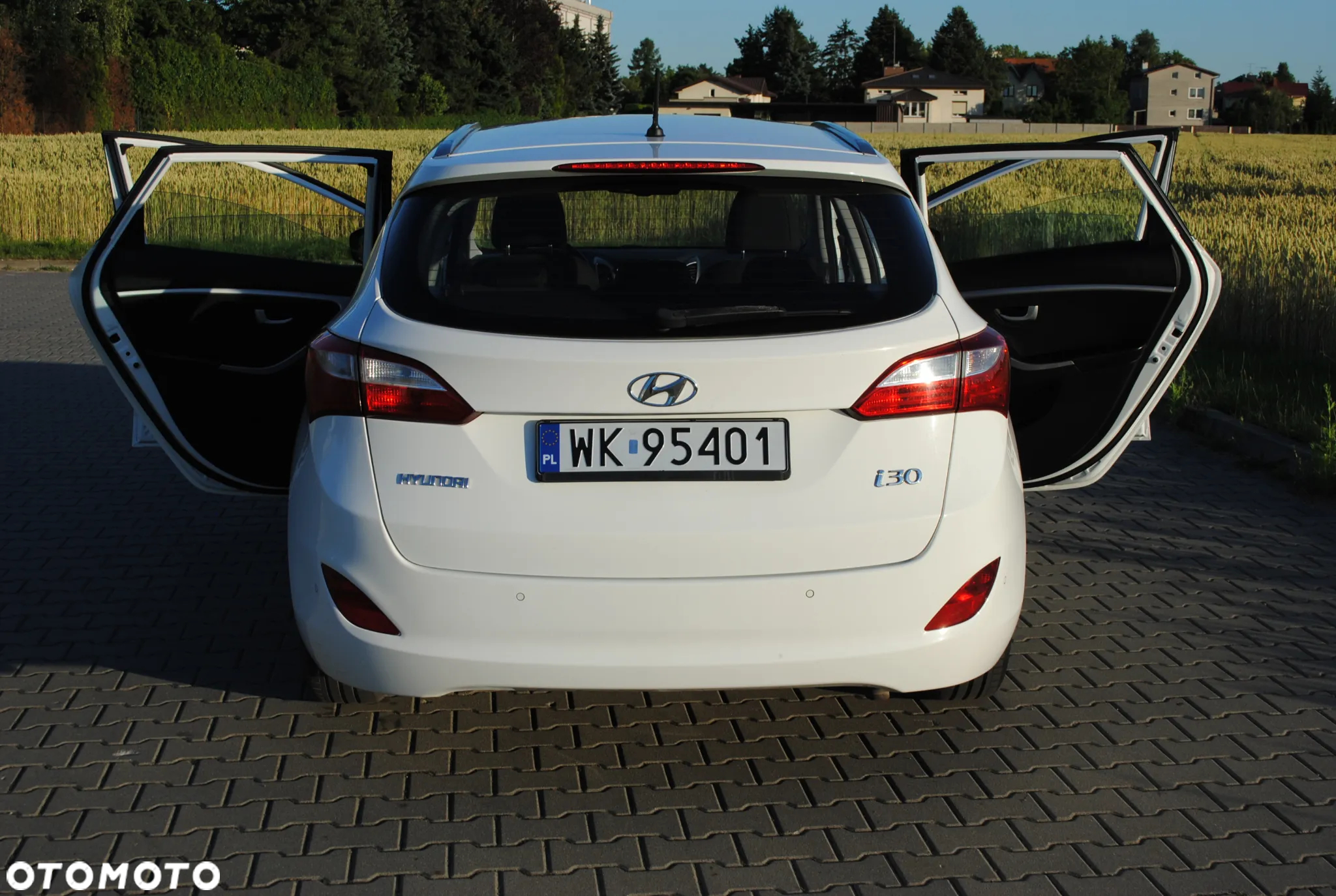 Hyundai i30 1.6 D Premium - 25