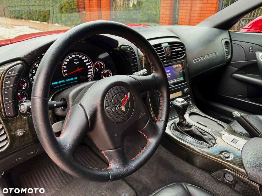 Chevrolet Corvette - 13