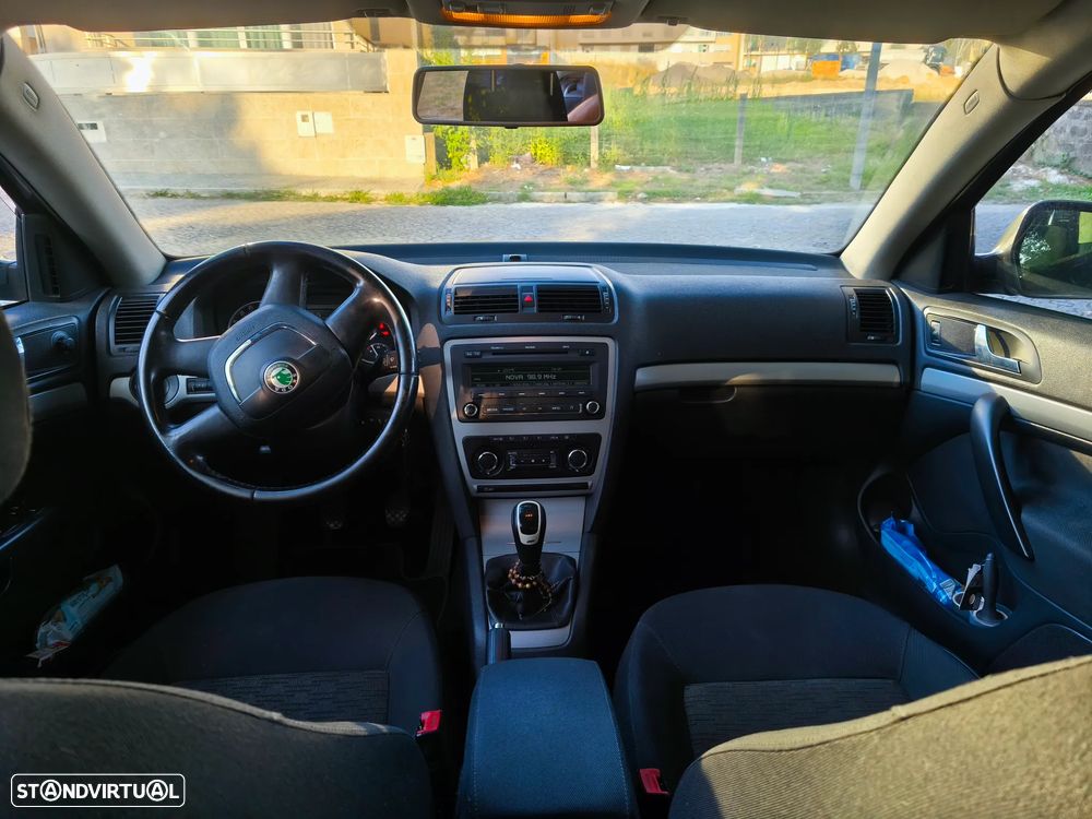 Skoda Octavia 1.6 TDI Greenline Conforto - 6