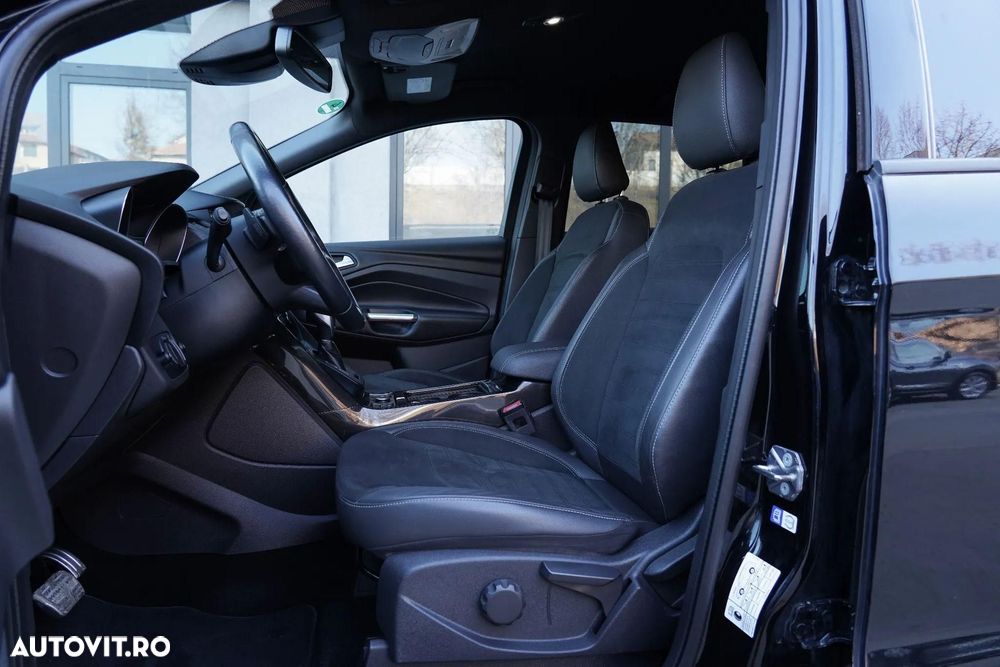 Ford Kuga 2.0 TDCi 4x4 Aut. ST-Line - 11