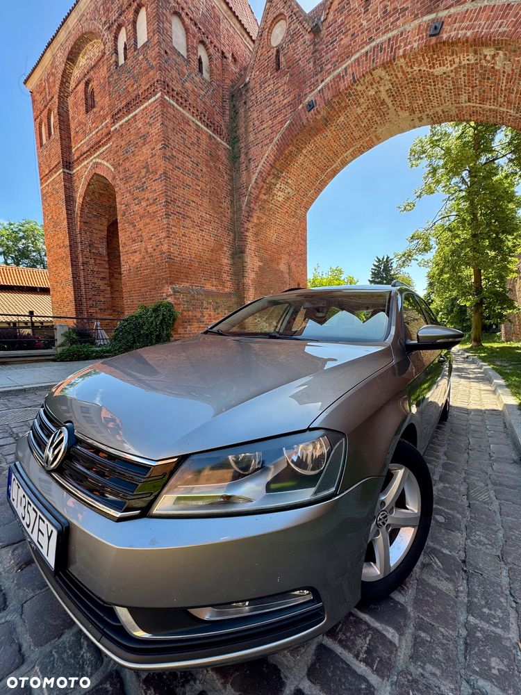 Volkswagen Passat - 31