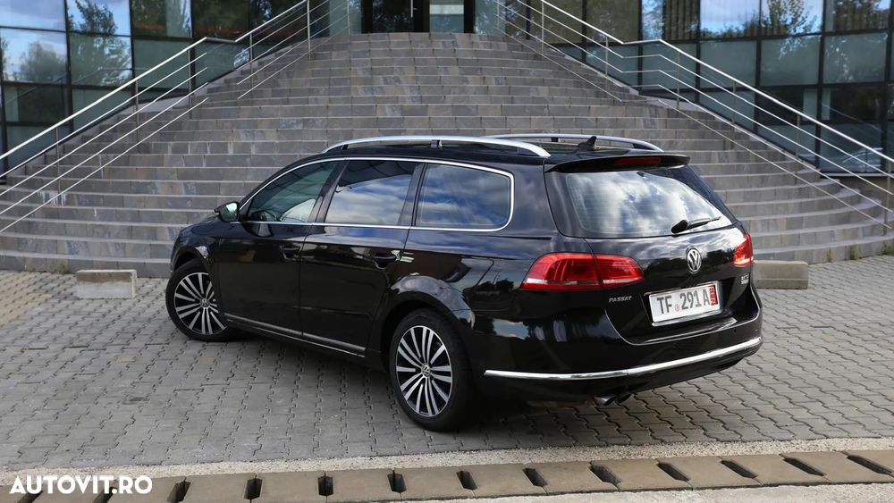 Volkswagen Passat Variant 2.0 TDI BlueMotion Technology DSG Highline - 11
