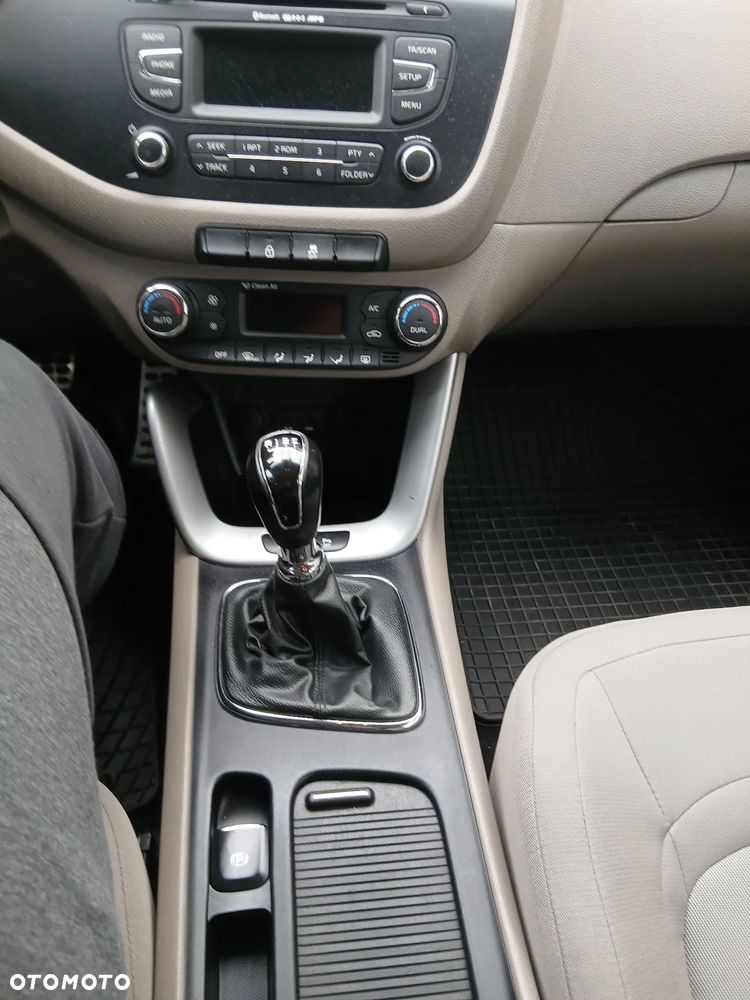 Kia Ceed 1.6 GDI Platinum Edition - 16