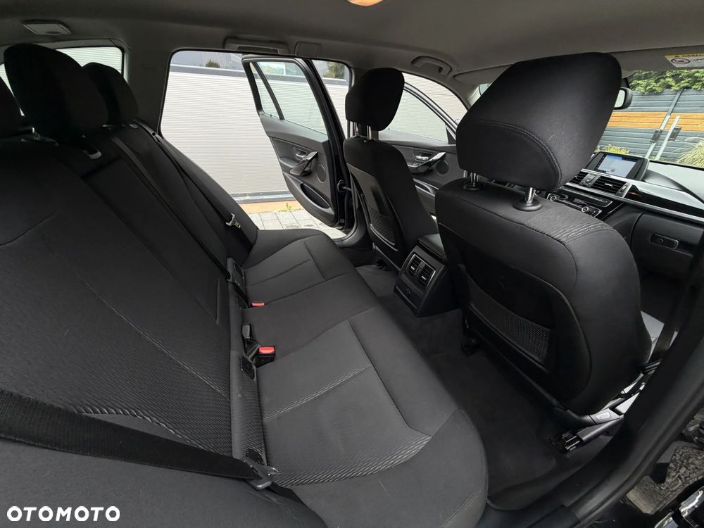 BMW Seria 3 320d Advantage - 17