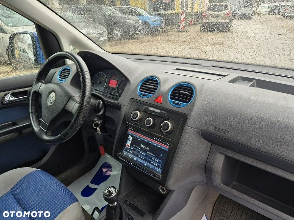 Volkswagen Caddy - 10