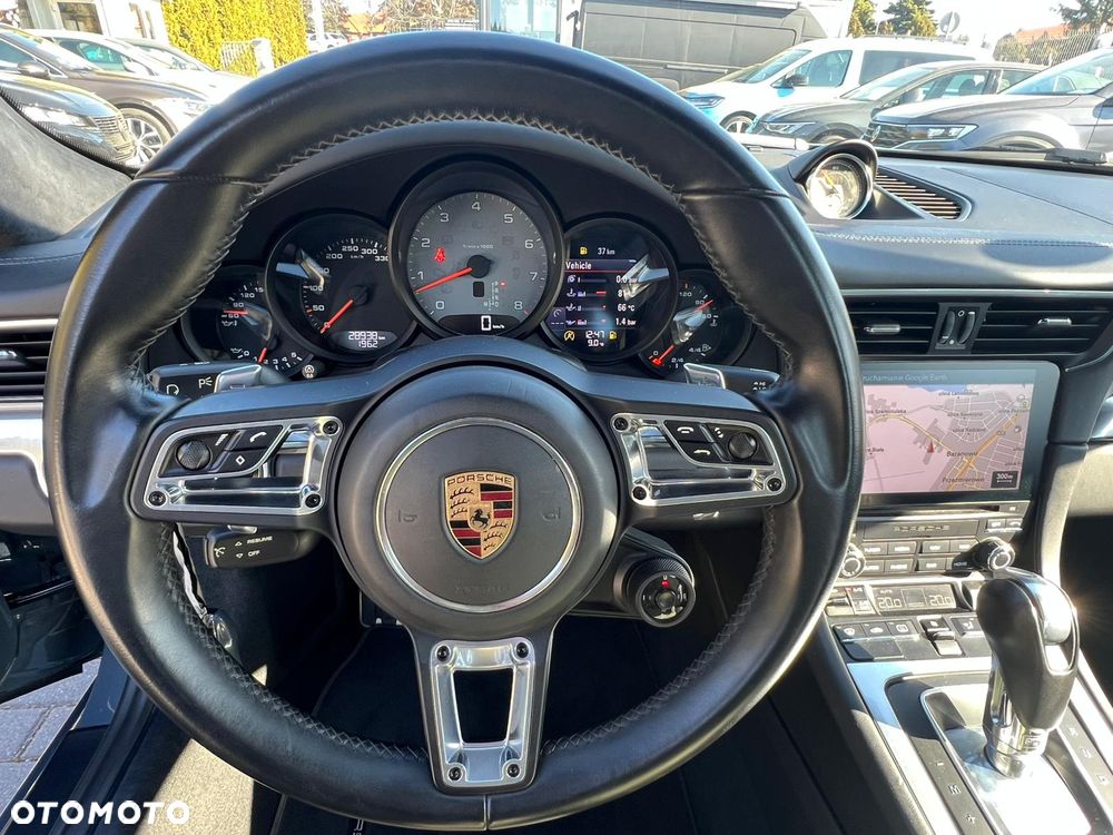 Porsche 911 Carrera S PDK - 9