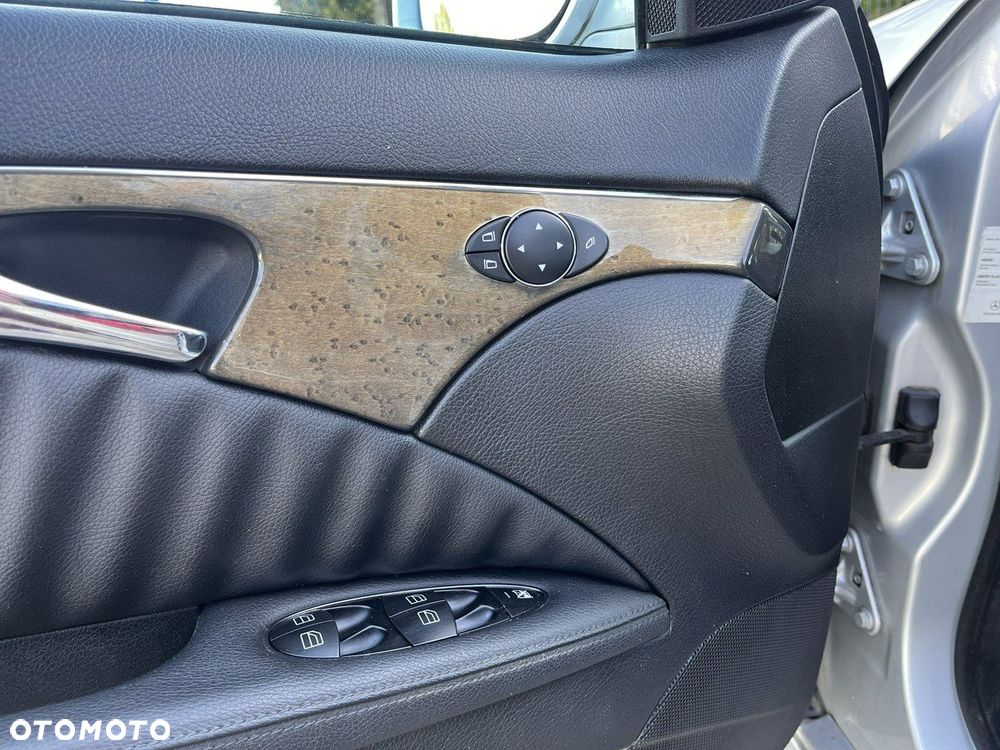 Mercedes-Benz Klasa E 280 CDI 4-Matic Avantgarde - 14