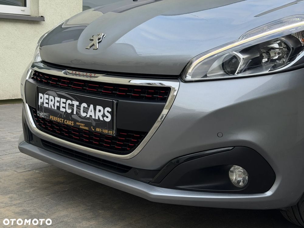 Peugeot 208 - 40