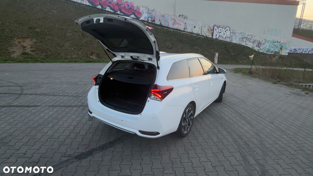Toyota Auris Hybrid 135 Comfort - 8