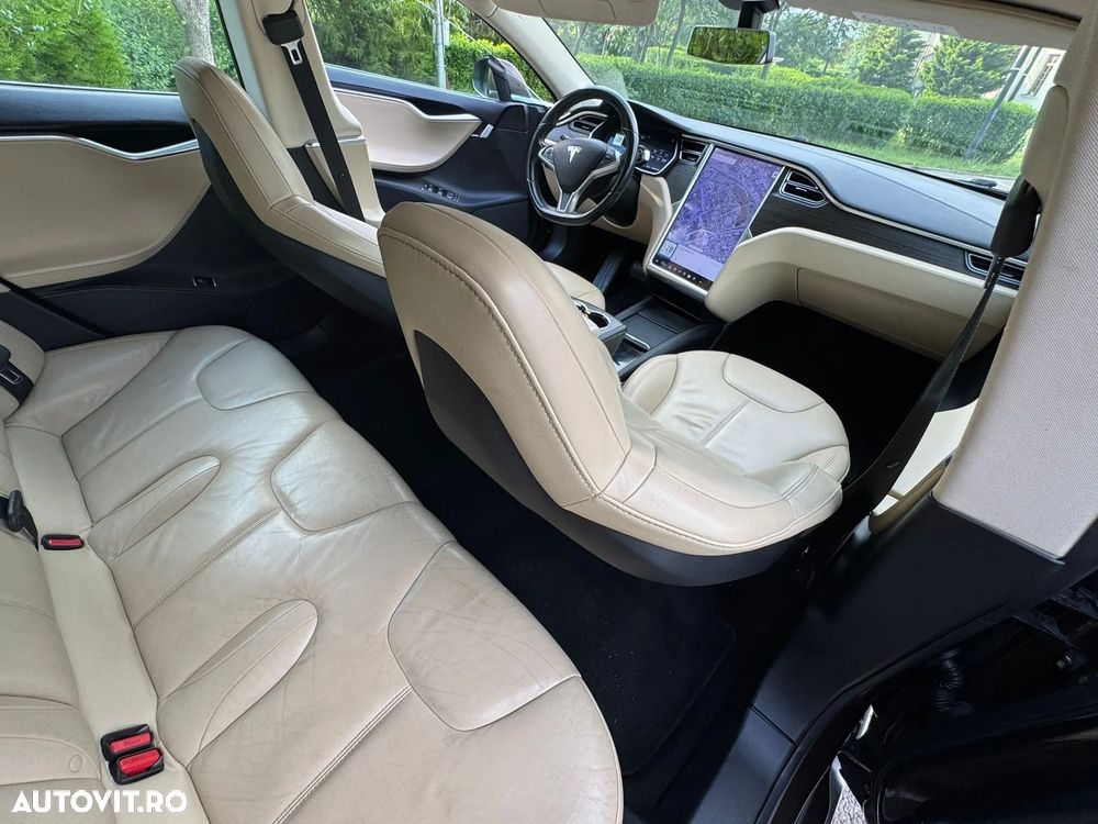 Tesla Model S 85 - 10