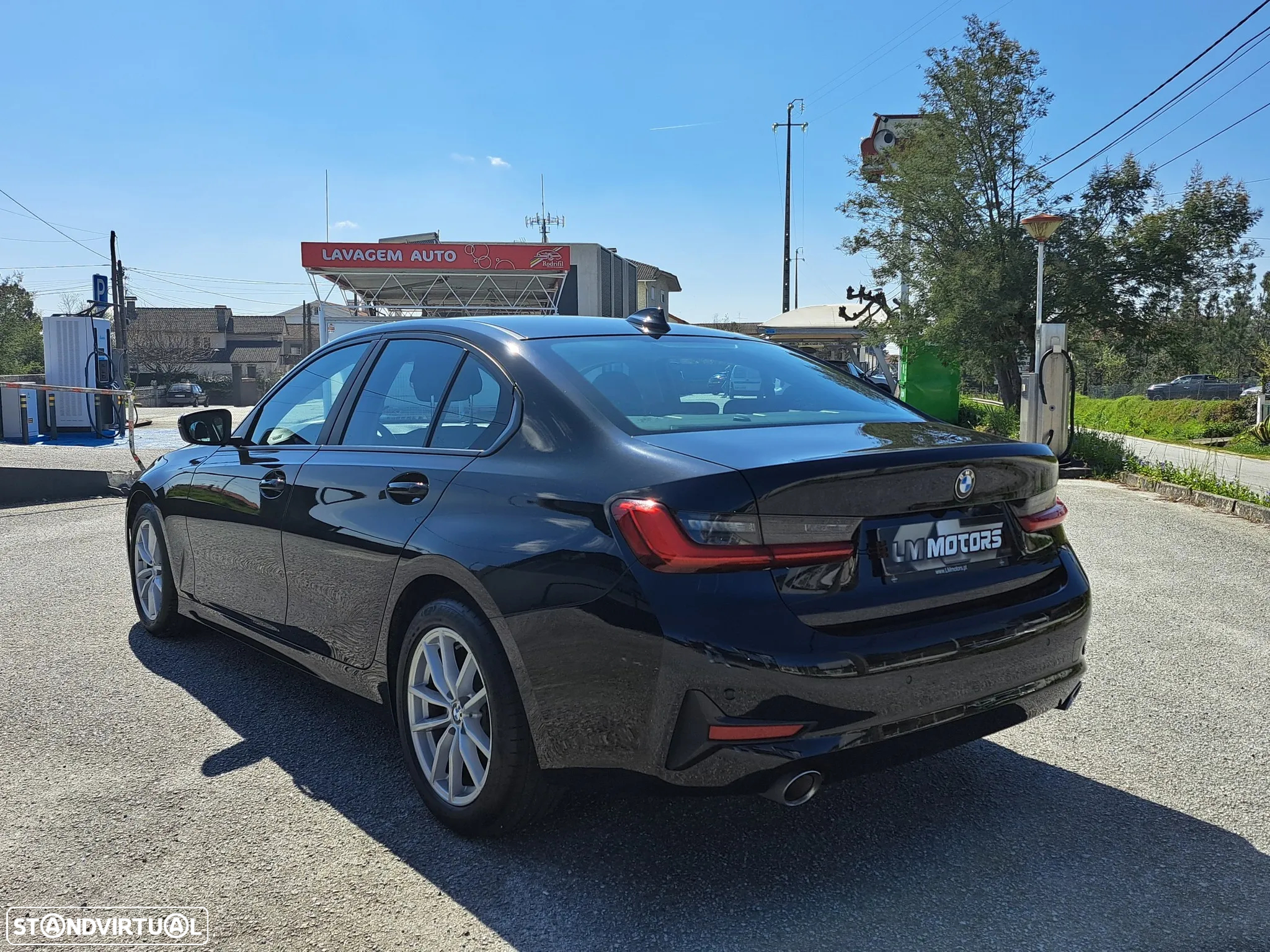 BMW 320 d Auto - 13