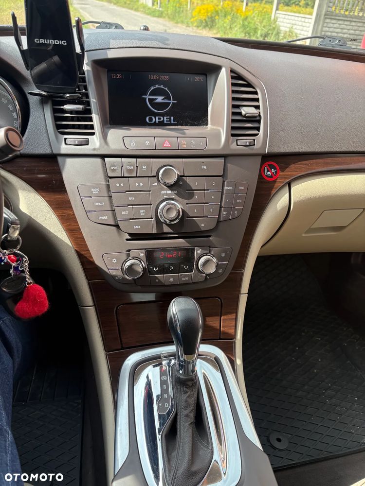 Opel Insignia 2.0 T Cosmo 4x4 - 12