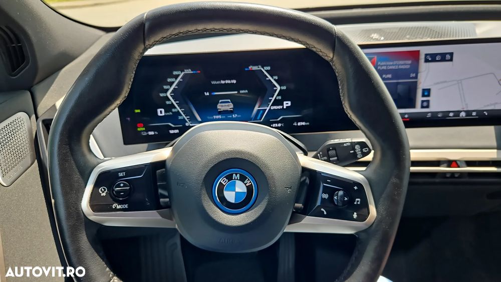 BMW iX M60 - 25