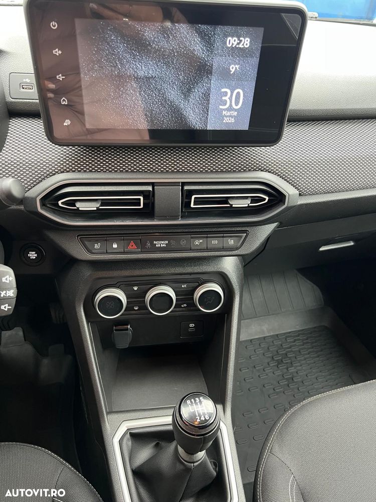 Dacia Logan TCe 90 MT6 Journey - 20