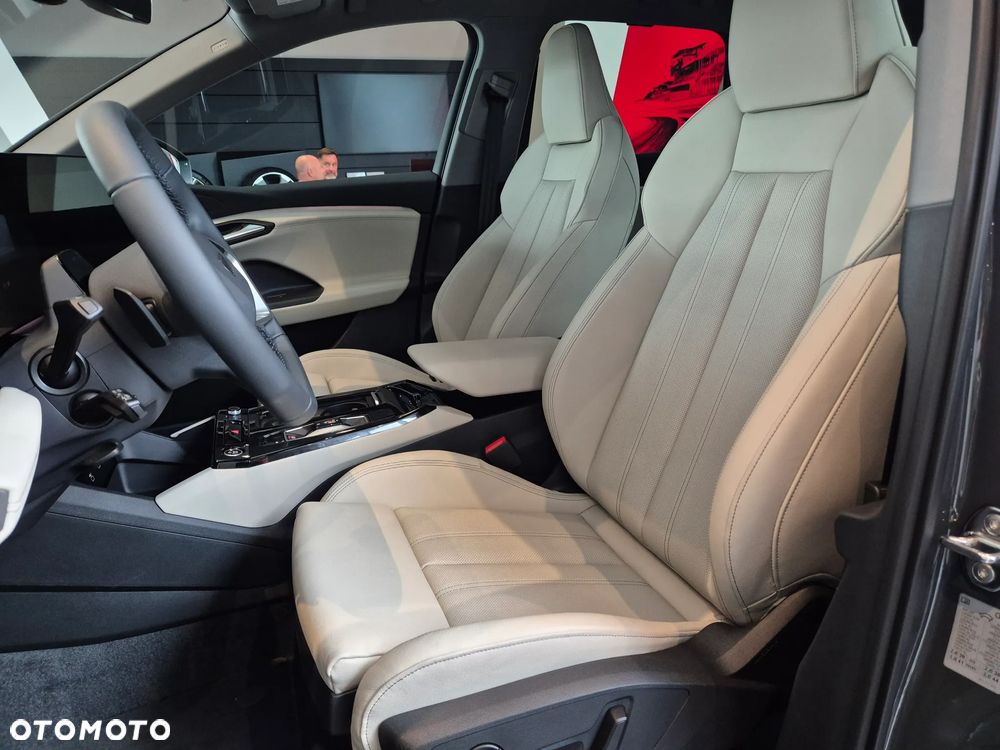 Audi Q6 e-tron 83kWh - 14