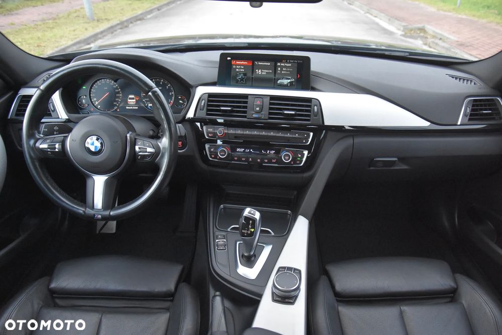 BMW Seria 3 320i Edition M Sport Shadow - 24