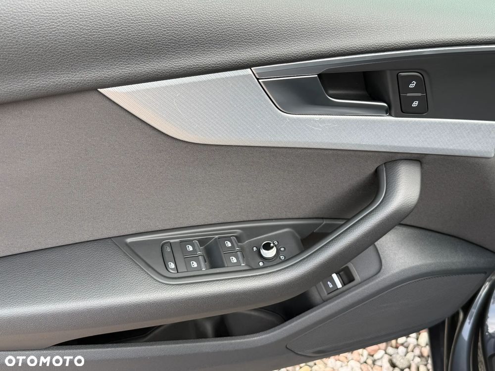 Audi A4 Avant 40 TDI quattro S tronic advanced - 29