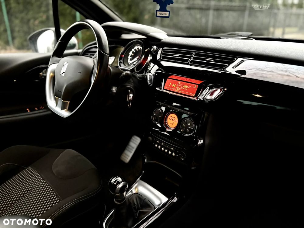 Citroën DS3 VTi 120 SoChic - 8