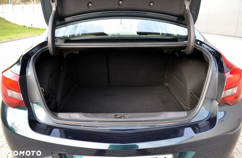 Opel Astra IV 1.4 T Executive S&S EU6 - 30